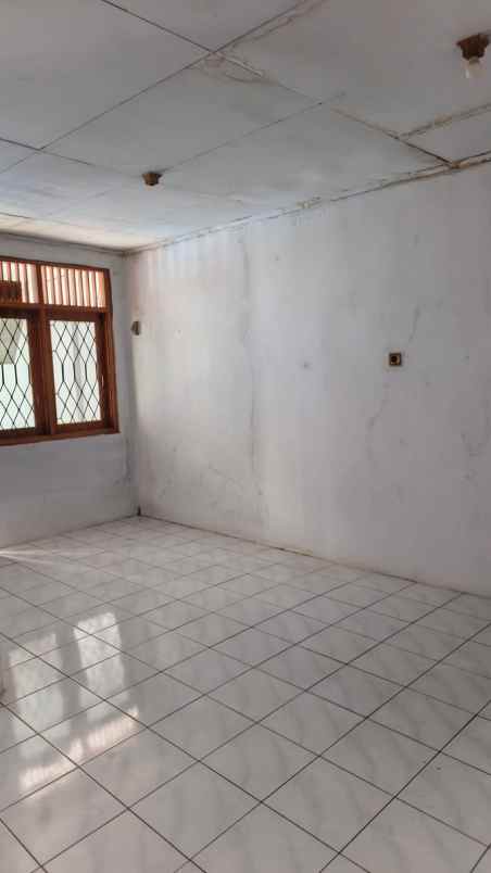 dijual rumah di villa indah permai bekasi utara