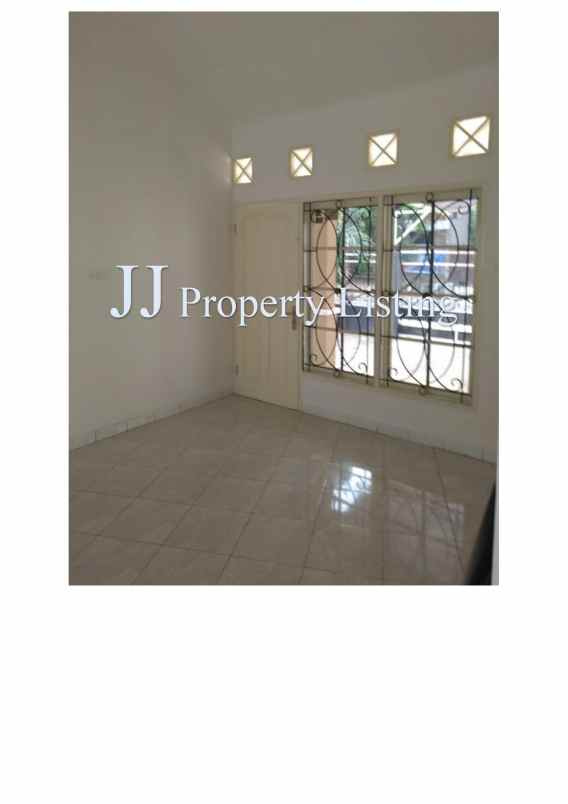 dijual rumah di villa nusa indah 2