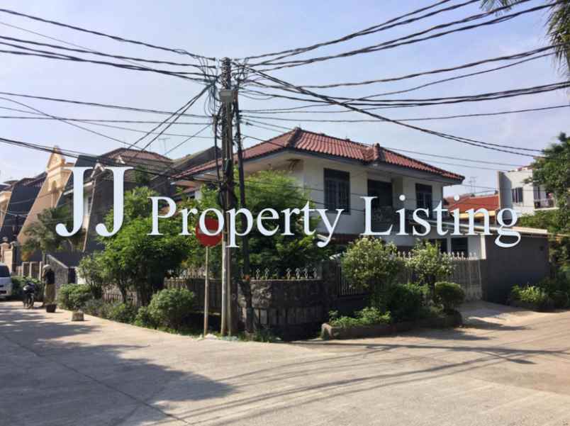 dijual rumah dikelapa gading