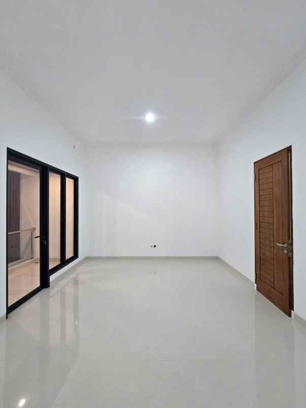 dijual rumah duren sawit