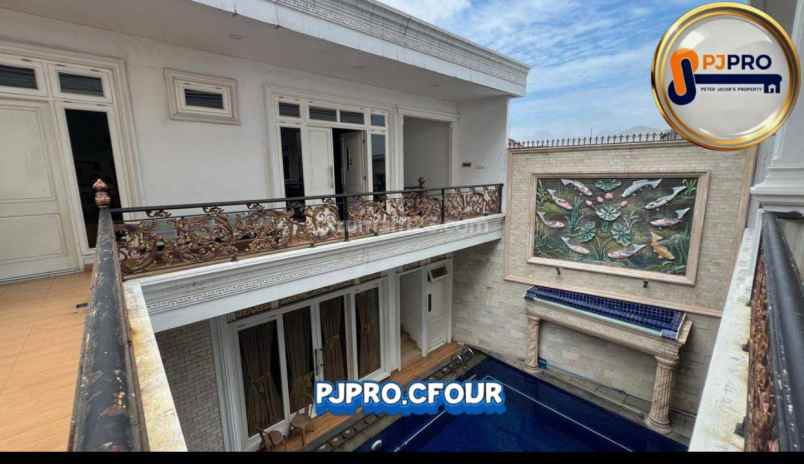 dijual rumah duren sawit