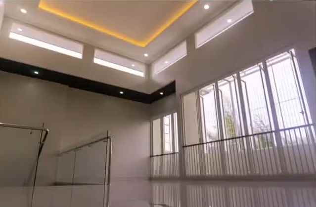 dijual rumah east emerald mansion