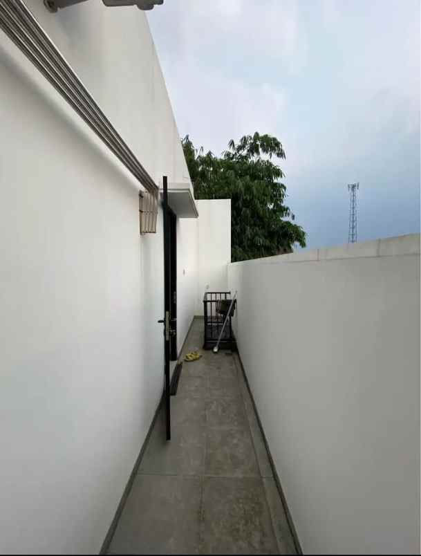 dijual rumah elmira residence cilodong