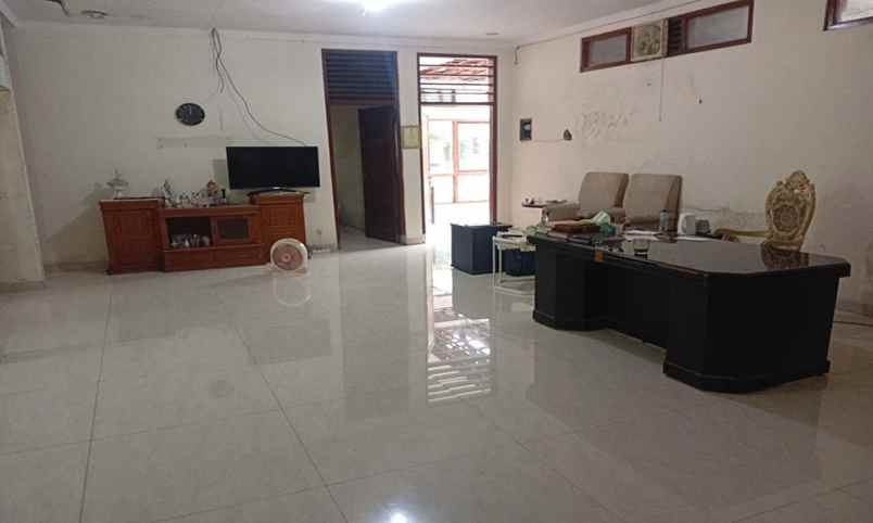 dijual rumah flamboyan