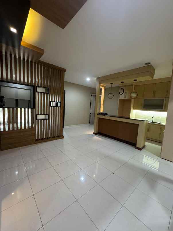dijual rumah foglio foresta bsd city