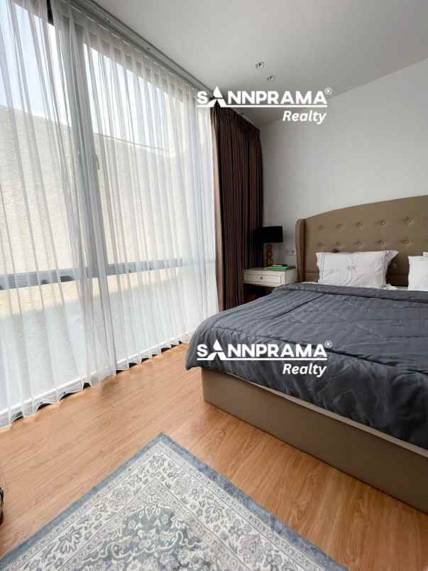 dijual rumah furnished nempel aeon mall tanjung barat