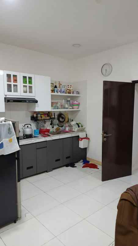 dijual rumah gading griya