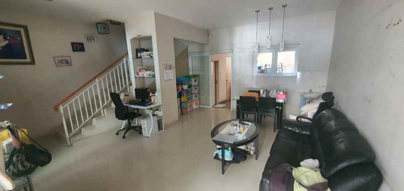 dijual rumah gading griya lestari