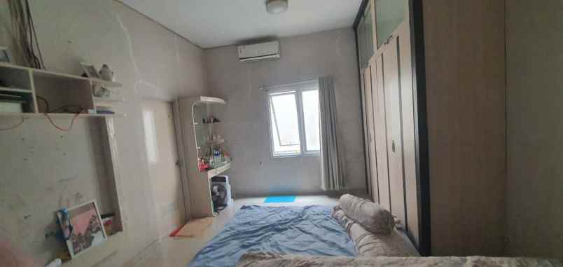 dijual rumah gading griya lestari