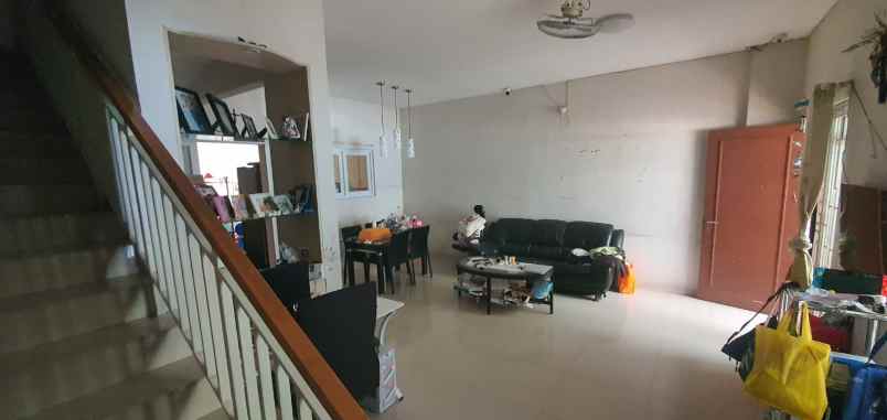 dijual rumah gading griya lestari