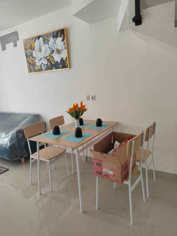 dijual rumah gading griya residence