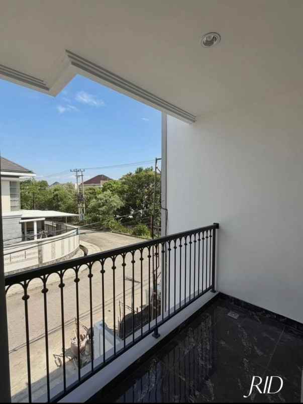 dijual rumah galaxy bumi permai