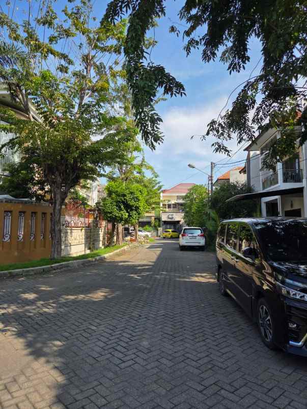 dijual rumah galaxy bumi permai kondisi terawat