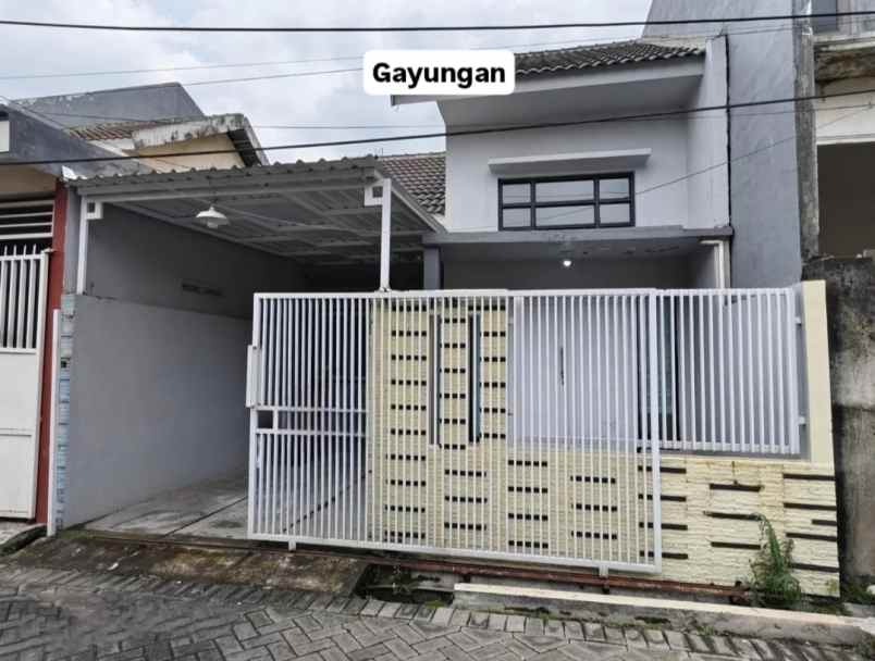 dijual rumah gayungan