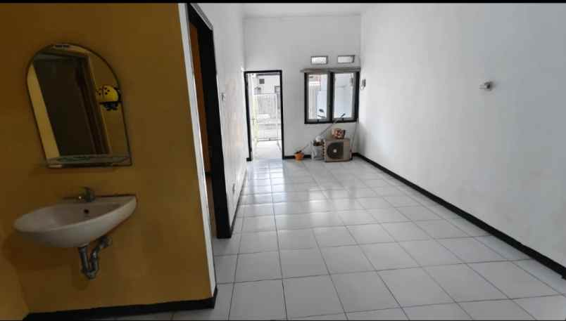 dijual rumah gayungan