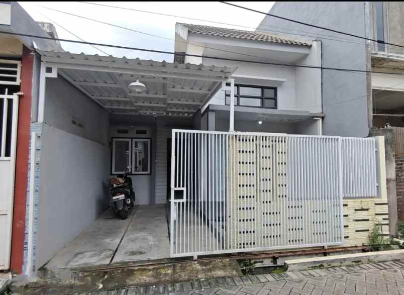 dijual rumah gayungan