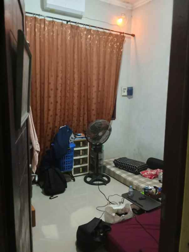 dijual rumah gg makam kampung dukuh rt