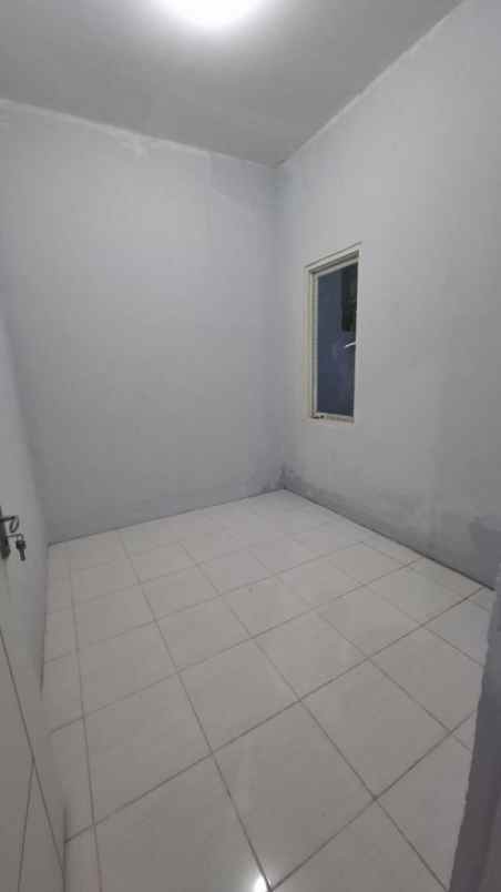 dijual rumah grand kedamean regency