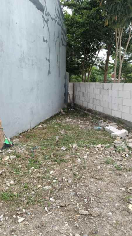 dijual rumah grand kedamean regency