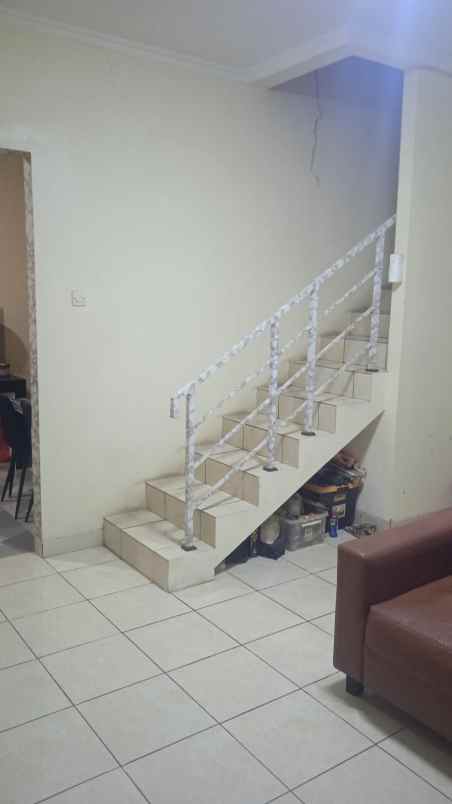 dijual rumah griya bukit jaya 2