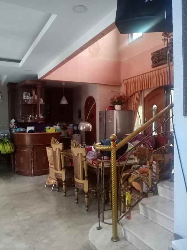 dijual rumah harapan indah 1