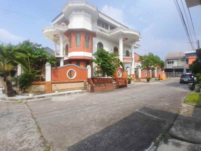 dijual rumah harapan indah 1