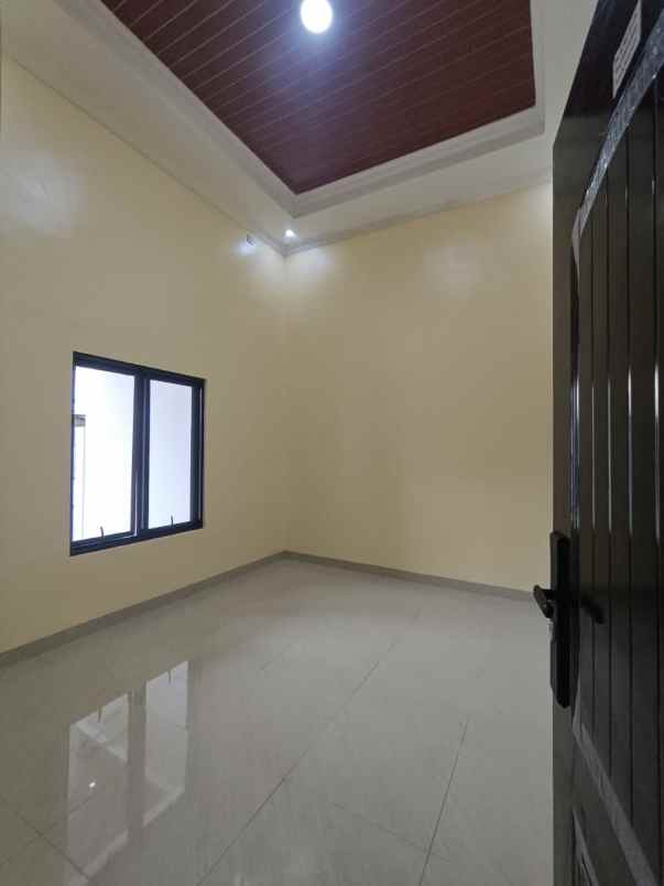 dijual rumah harapan indah