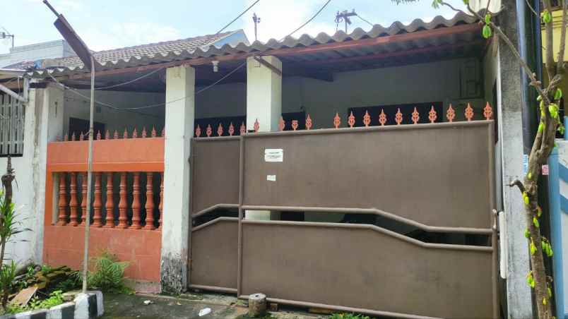 dijual rumah hitung tanah darmo indah selatan