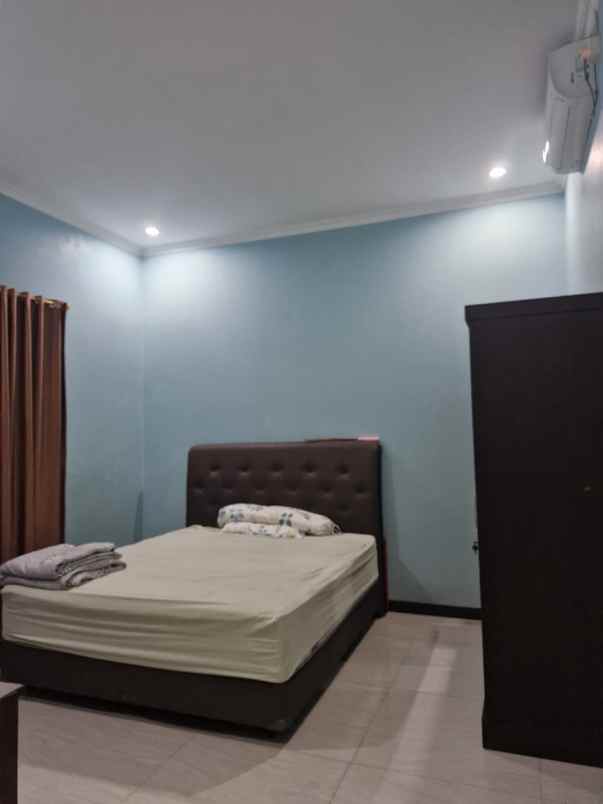 dijual rumah hook di dukuh bima kota legenda bekasi