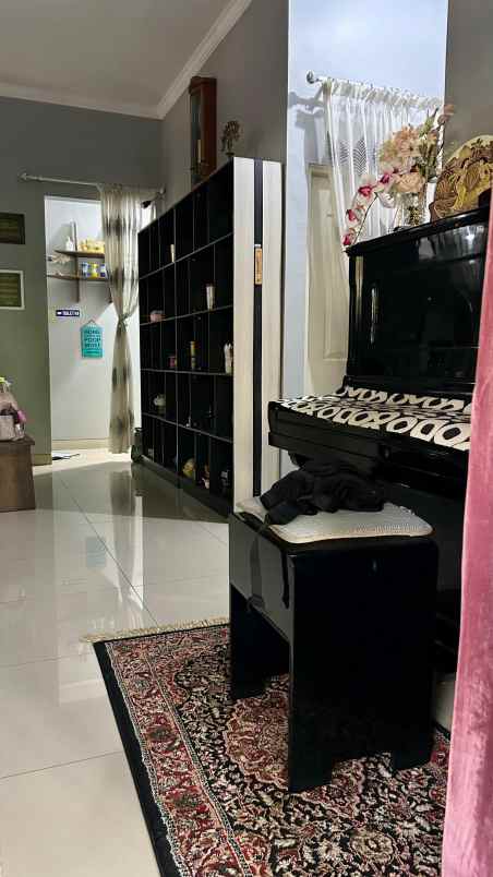 dijual rumah hook sakura regency jatiasih bekasi