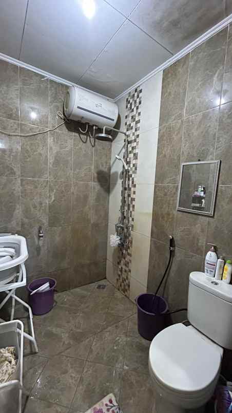 dijual rumah hook sakura regency jatiasih bekasi