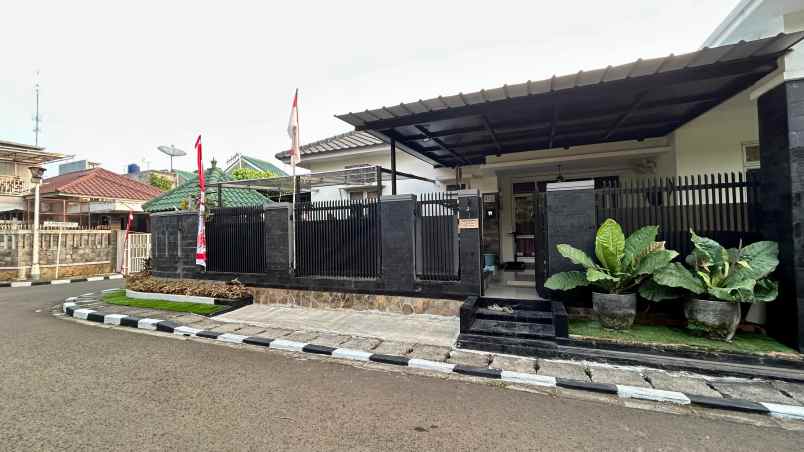 dijual rumah hook sakura regency jatiasih bekasi