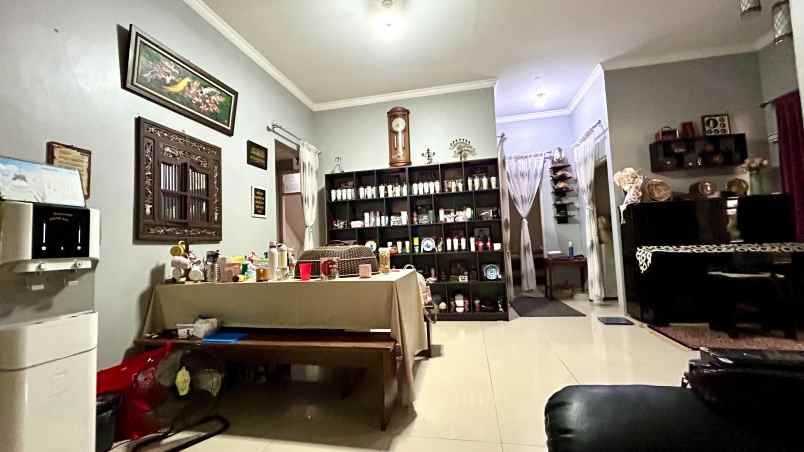 dijual rumah hook sakura regency jatiasih bekasi