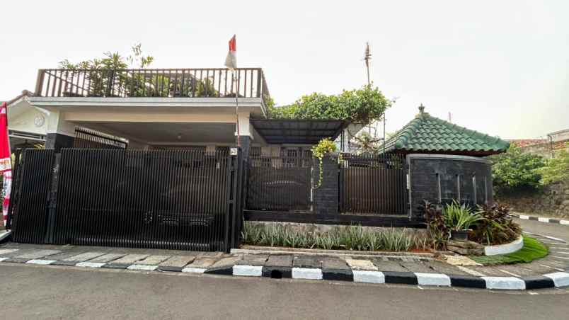 dijual rumah hook sakura regency jatiasih bekasi