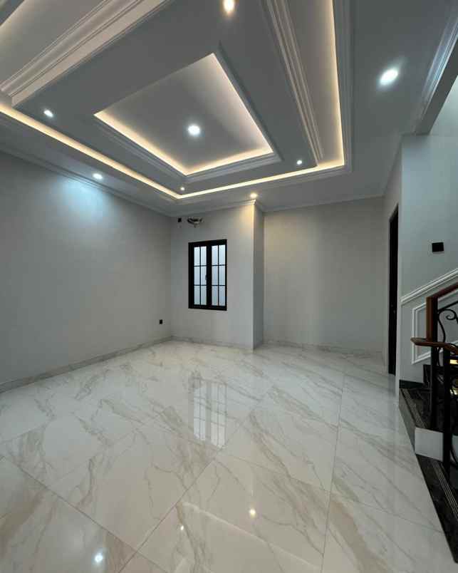 dijual rumah jagakarsa