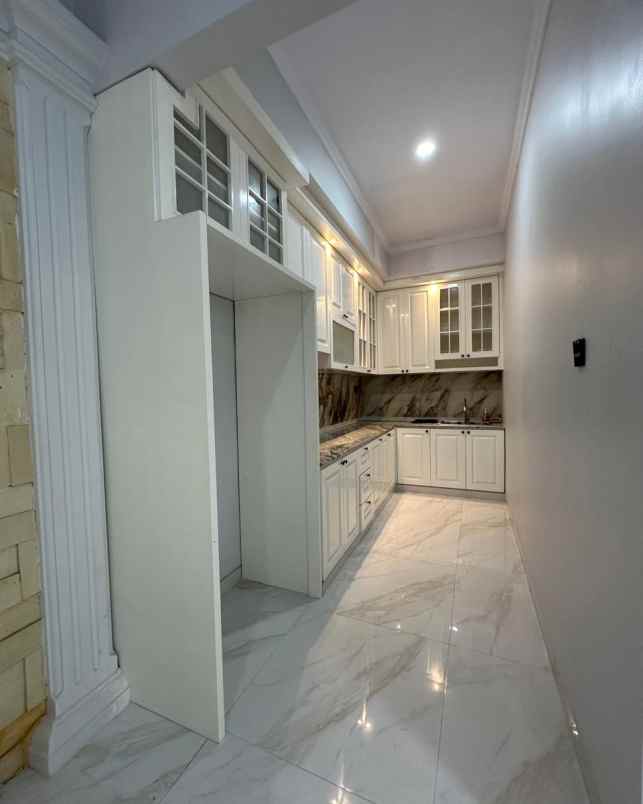 dijual rumah jagakarsa