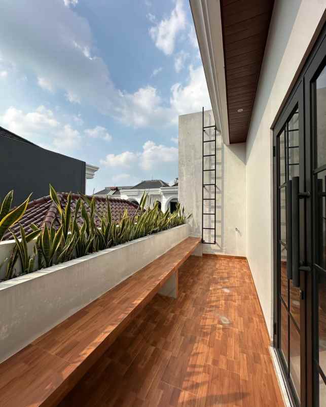 dijual rumah jagakarsa