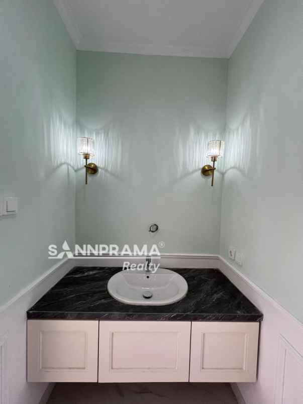 dijual rumah jagakarsa