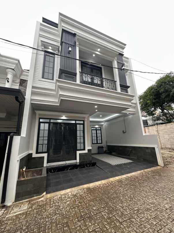 dijual rumah jagakarsa jakarta selatan