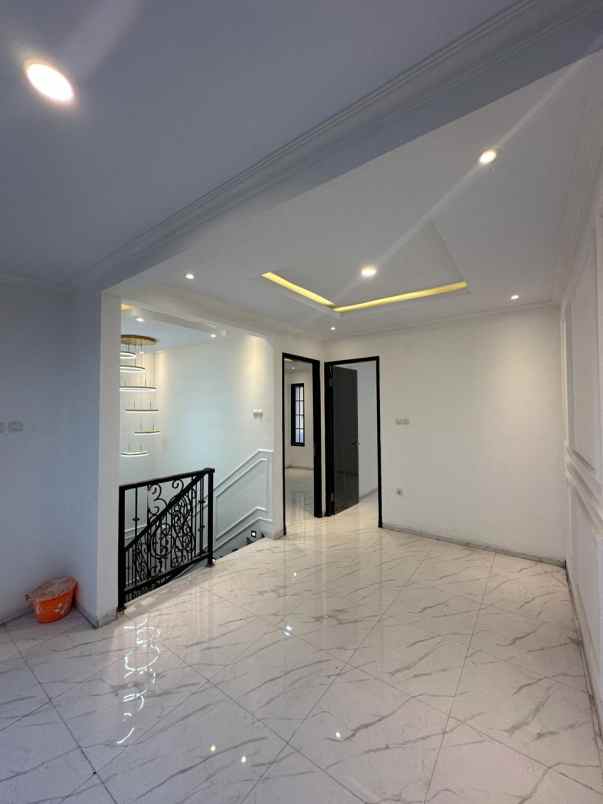 dijual rumah jagakarsa jakarta selatan