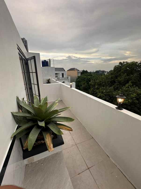 dijual rumah jagakarsa jakarta selatan