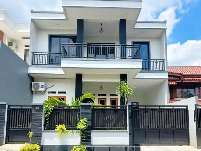 dijual rumah jakasampurna