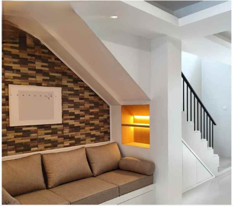 dijual rumah jalan dian istana