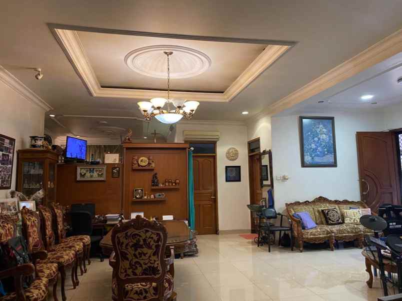 dijual rumah jalan duren tiga selatan