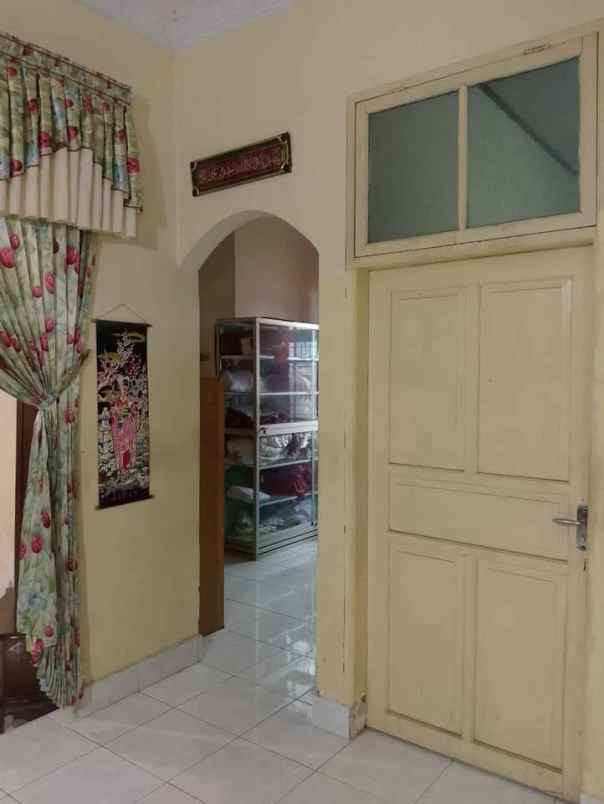dijual rumah jalan goa ria no 26