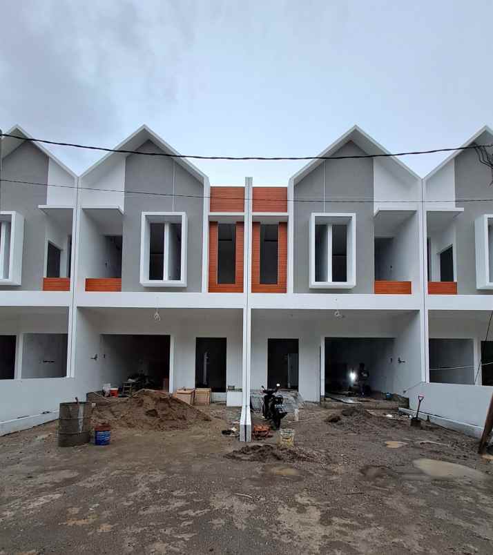 dijual rumah jalan mandor basar
