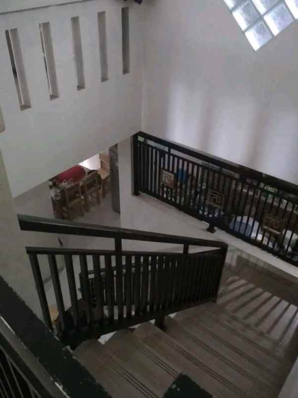 dijual rumah jalan piranha iii mampang