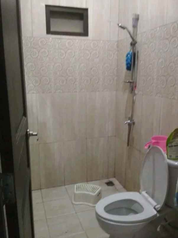 dijual rumah jalan piranha iii mampang
