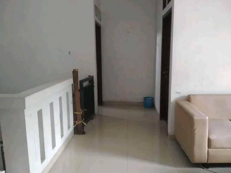 dijual rumah jalan piranha iii mampang