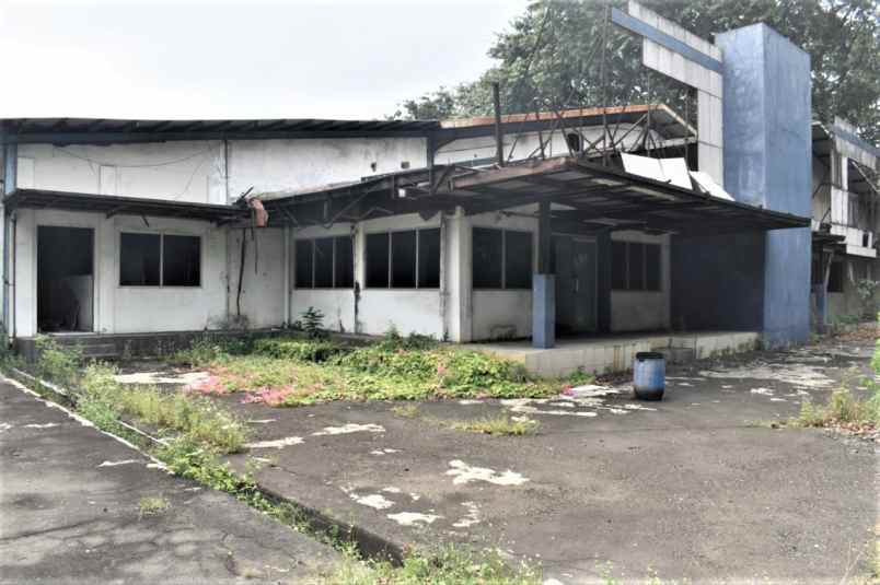 dijual rumah jalan raya kaliabang